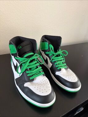 Air Jordan 1. Black White Green High-Top Sneakers